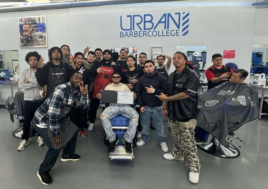 Review Urban Barber College: Nghệ thuật kéo tay và bản sắc văn hóa đường phố 2026